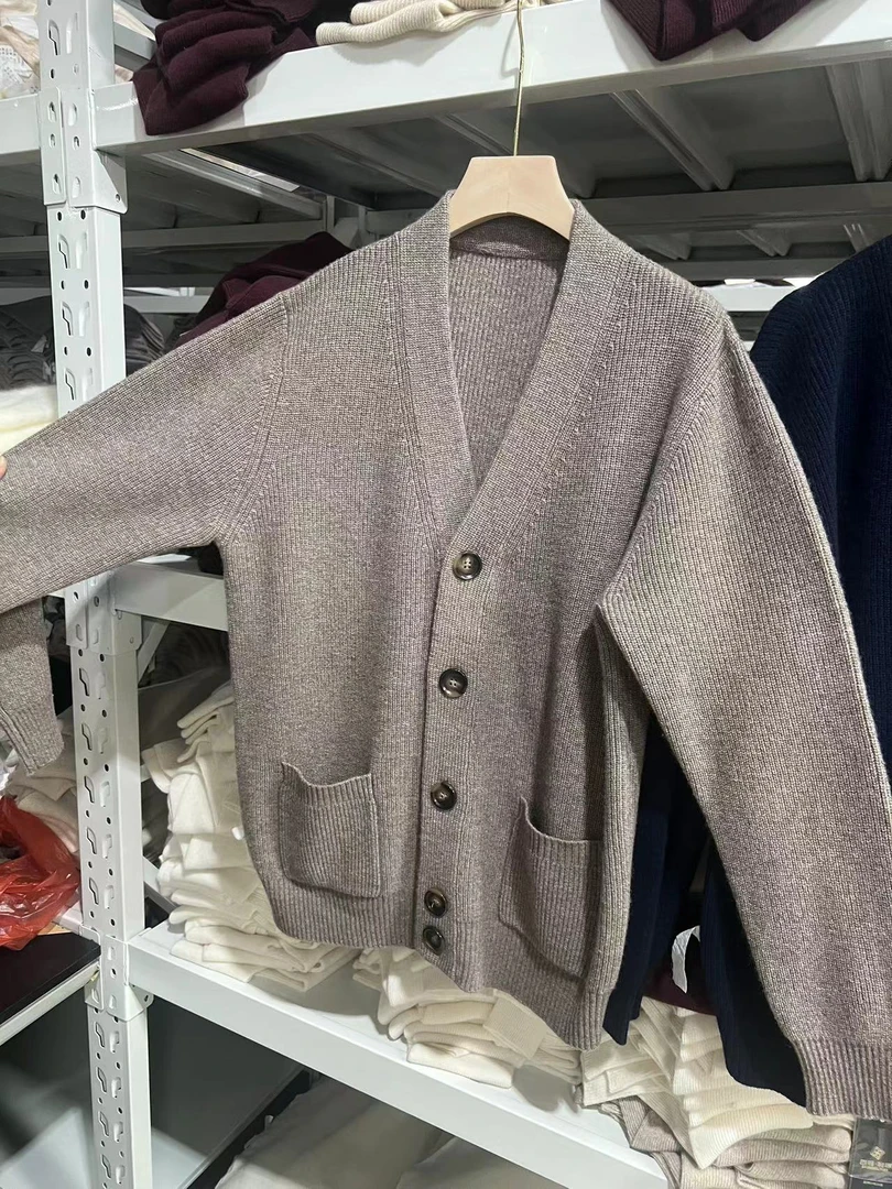 【欧诗莲】#秋冬新款V领大开衫休闲百搭高品质气质毛衣开衫B3