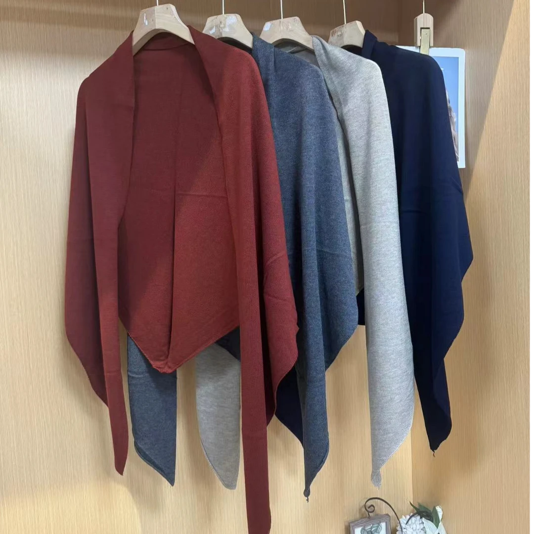 乐缘秋季新款韩版时尚气质休闲针织披肩*1006