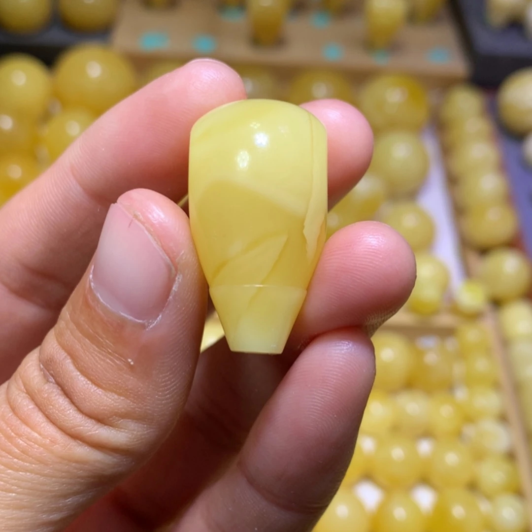 【闪购商品】蜜蜡裸石未镶嵌扶****✔天然俄料浓蜡黄白蜜蜡三通16.2
