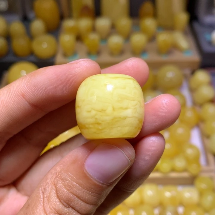 蜜蜡裸石未镶嵌故**我天然俄料金白虎皮妖花桶珠21.6