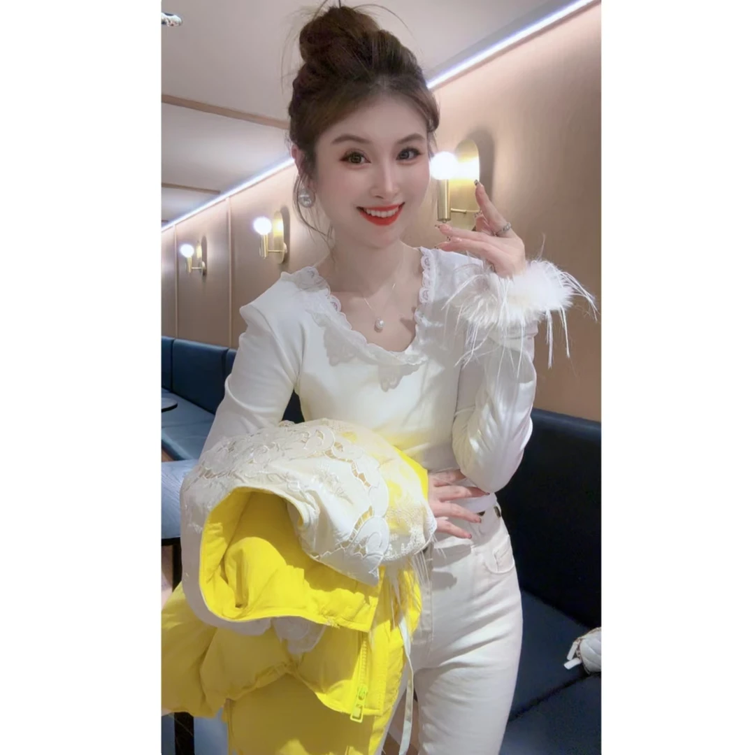 【月月专享】《浪漫之都》韩版设计感小心机蕾丝拼接上衣 XXJ-YG00662