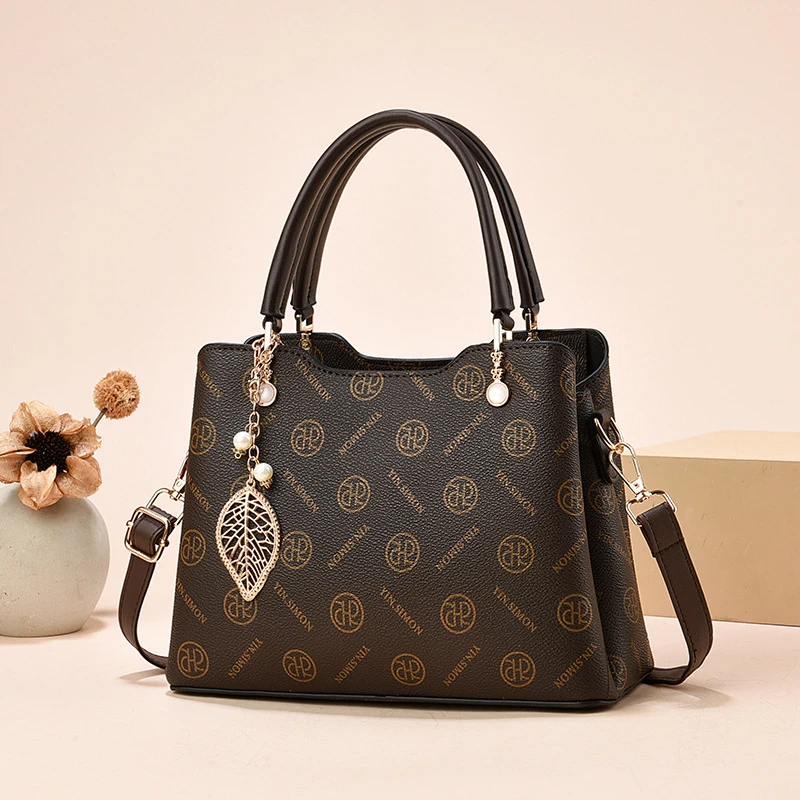 高级感包包女士2025新款四季款洋气斜挎包通勤中年单肩手提包女包