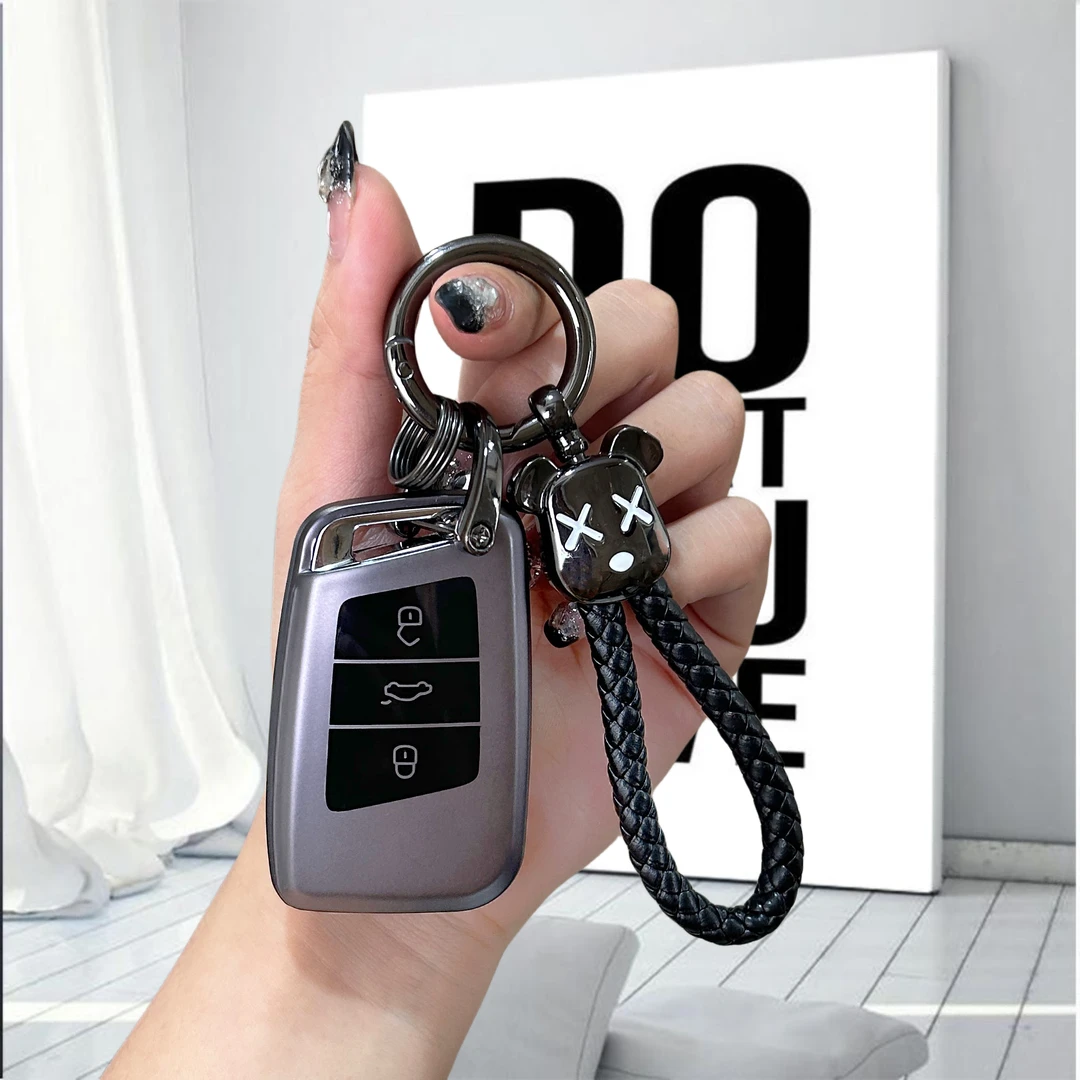 适用2023款帕萨特钥匙套24款大众迈腾330扣b8壳车内装饰用品大全