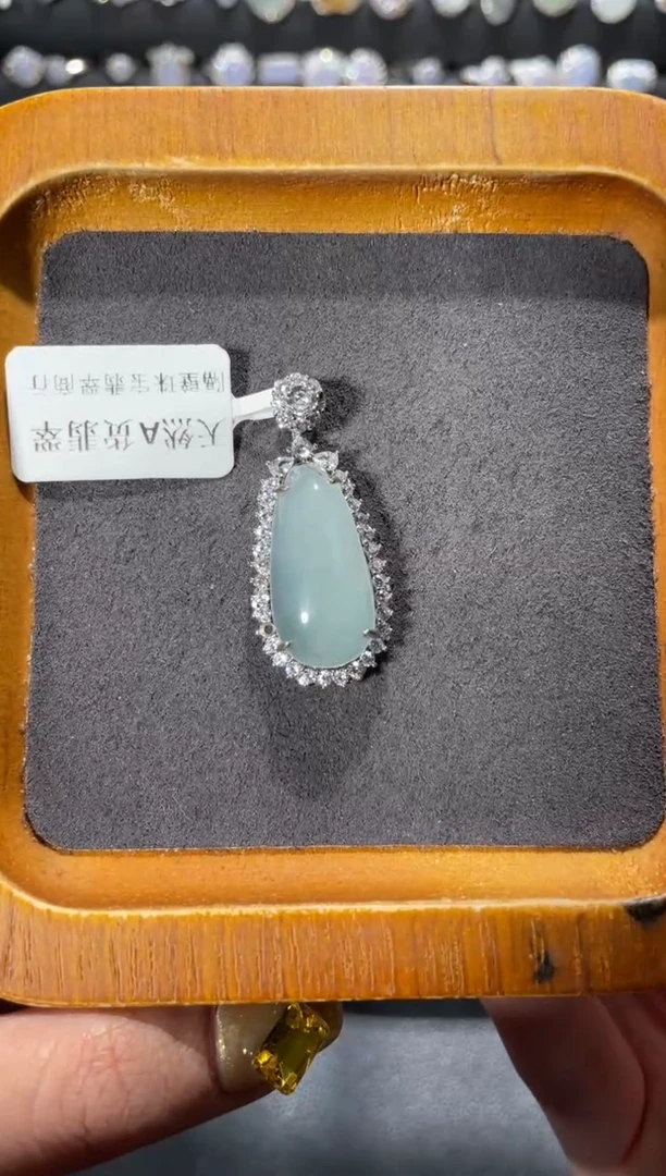 【闪购商品】翡翠吊坠(不含链)银S925镶嵌吊坠