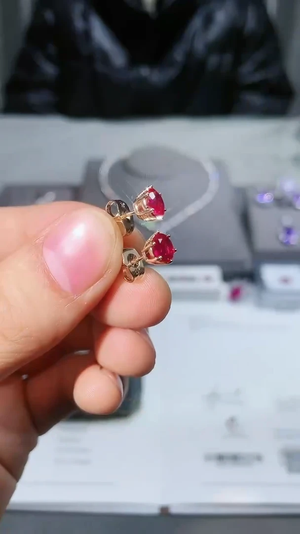 【闪购商品】红宝石耳饰未镶嵌玫瑰金耳钉