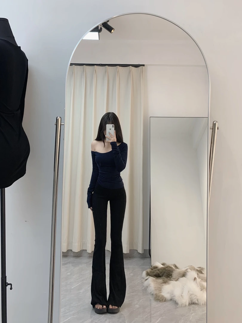 纯欲实穿斜肩夏季长袖T恤显瘦掐腰褶皱短款秋冬黑色打底衫上衣