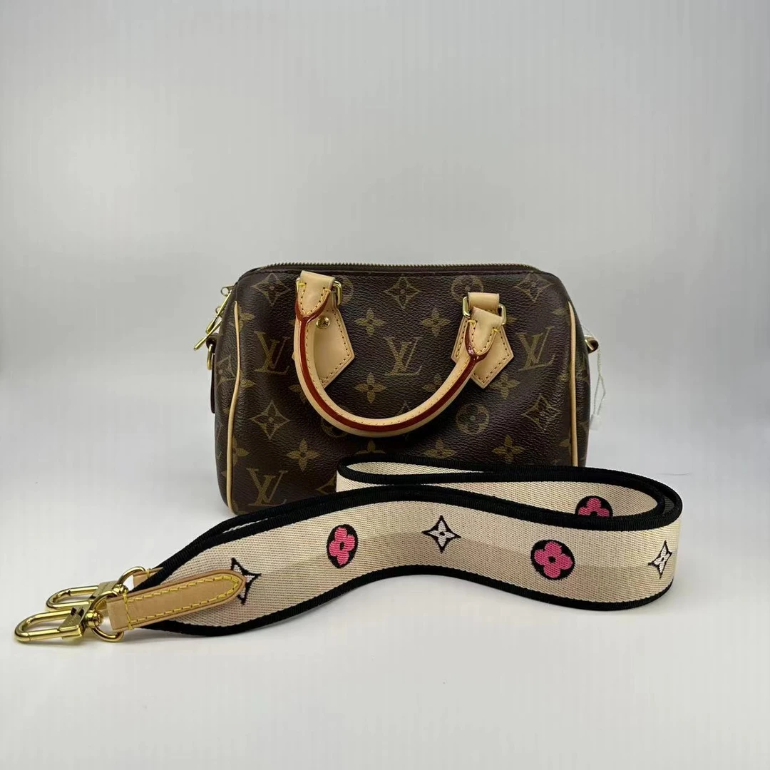 99新 LouisVuitton/路易威登 老花黑肩带Speedy20/斜挎包/芯片款
