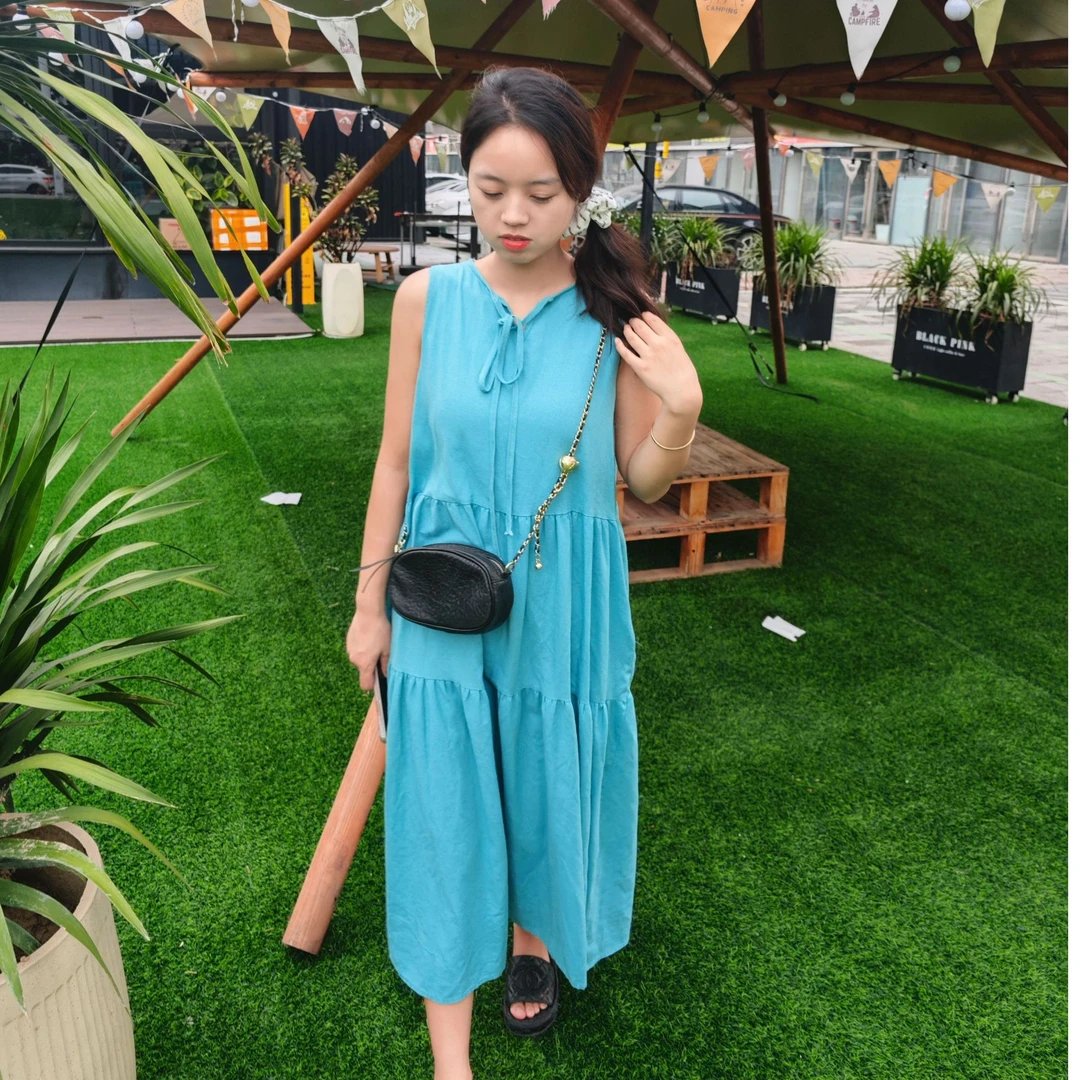 夏季宽松连衣裙气质时尚小众