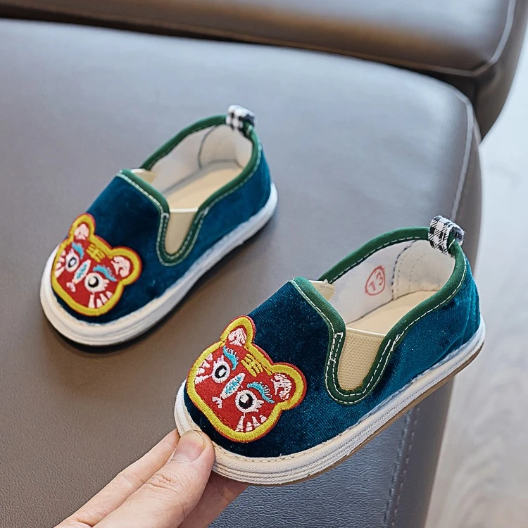 亲子儿童虎头鞋老虎1-7岁3男女中国风宝宝千层底手工布鞋古装A82