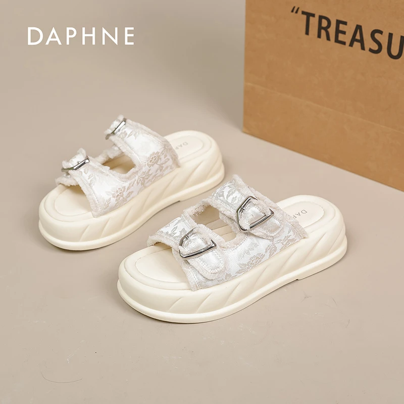 Daphne/达芙妮时尚凉鞋2024袭击新款网红百搭仙女风凉鞋防滑5755D