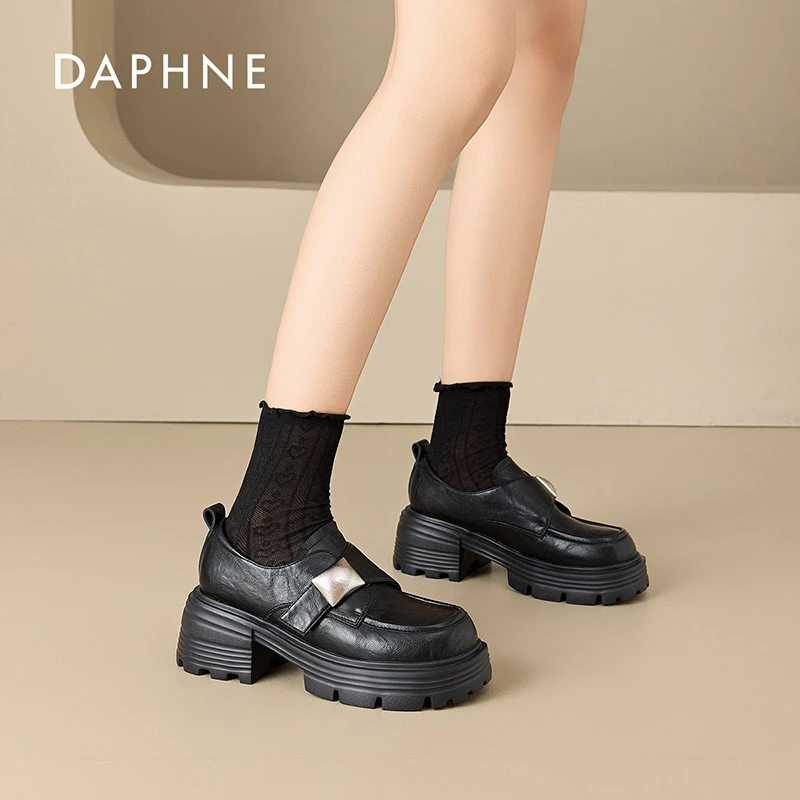 达芙妮乐福鞋2024秋季新款黑色休闲时尚增高休闲小皮鞋经典女鞋