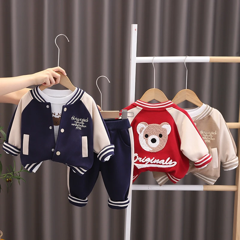 【沫沫家】宝宝春秋套装男女童新款时髦洋气绣花熊头棒球服三件套