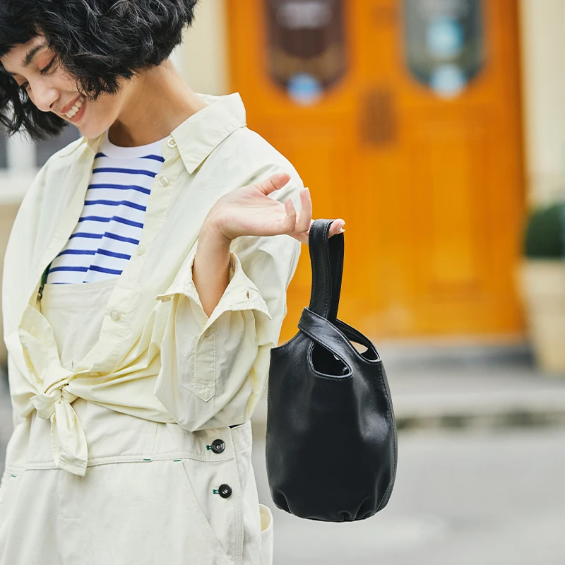 TEYEJI/藤也家进口小牛皮休闲百搭纯色立体水桶型手机包手挽包