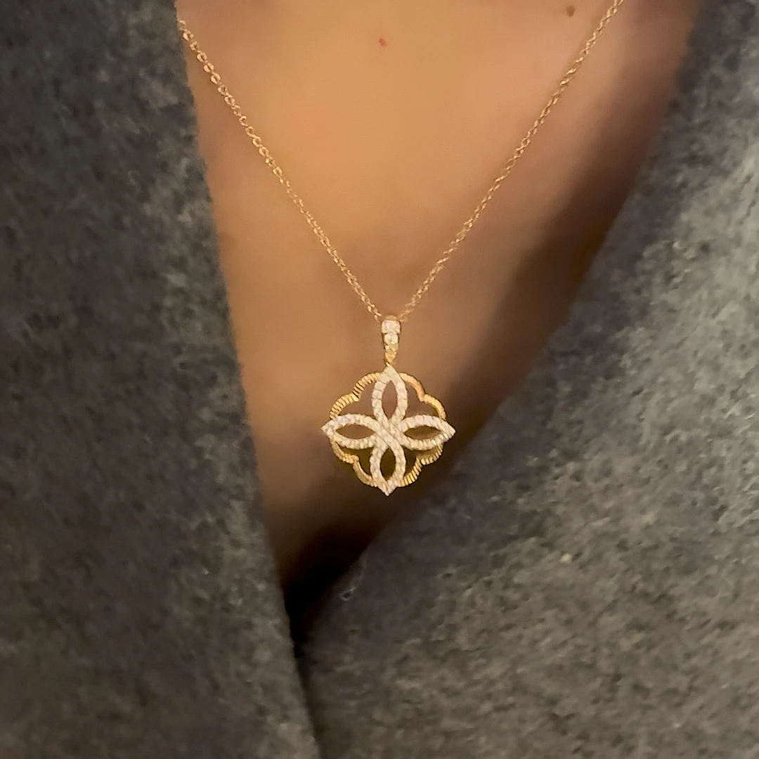 p&n 铜合金项链 法式复古轻奢气质精致欧若风四叶草闪耀项链精致