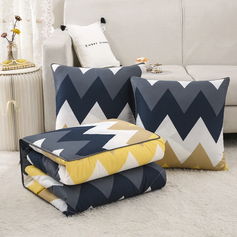 车内抱枕被子二合一折叠午睡小被子多功能加厚易收纳