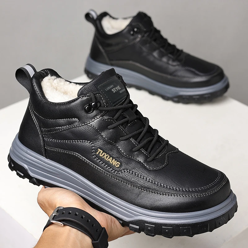 达官贵人羊皮毛一体极简风真皮休闲低跟纯色高帮保暖舒适棉鞋冬季