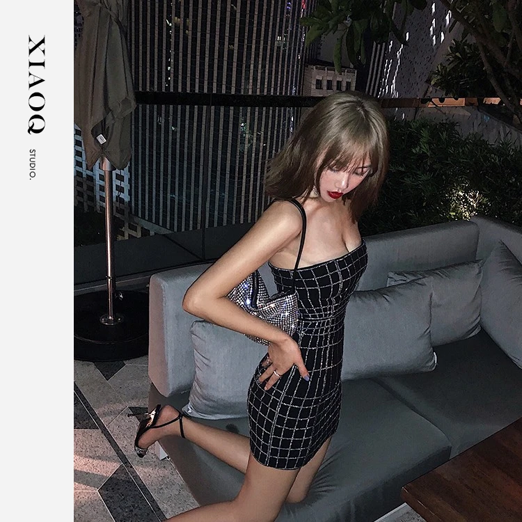 小Q家5686【黑金派对｜立体格纹烫钻抹胸包臀小礼服群T