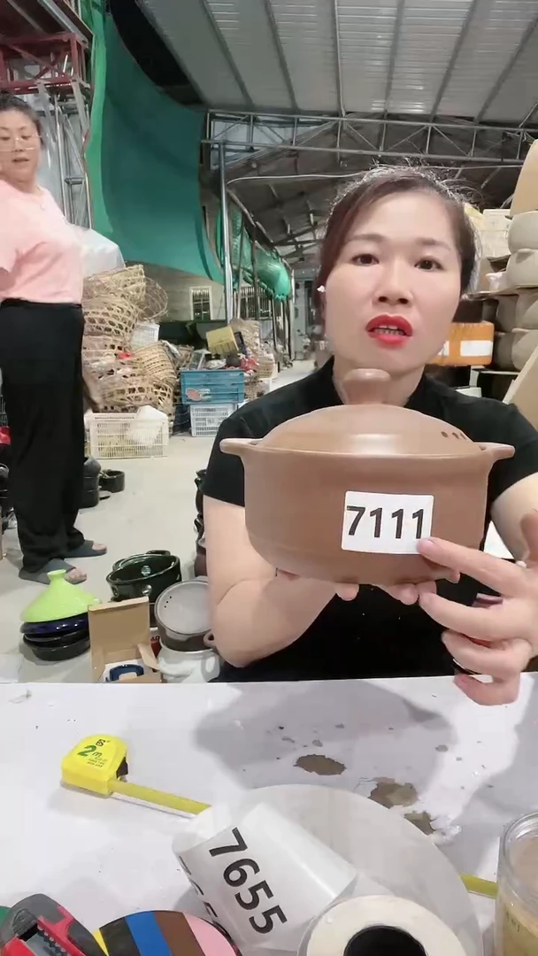 【闪购商品】7111瑕疵不圆1.5咖色锅，