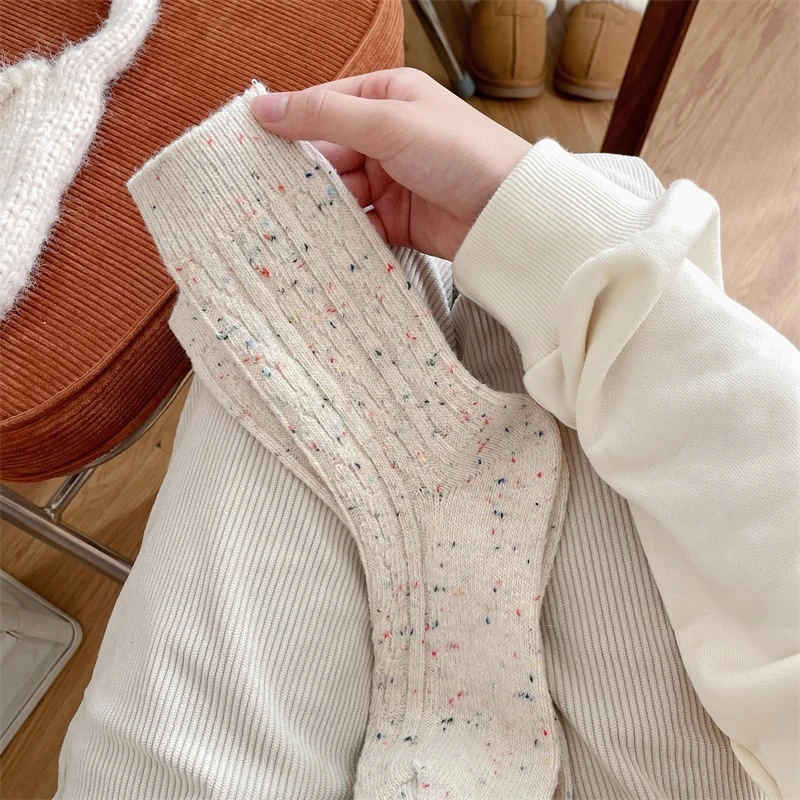 点子纱羊毛袜子女中筒袜日系秋冬季加厚加绒保暖麻花冬天长堆堆袜