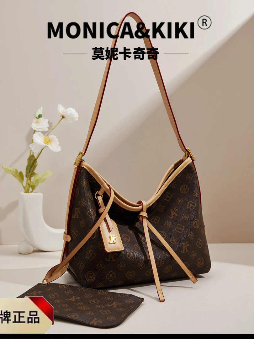 2024新款女包通勤莫妮卡奇奇欧洲站轻奢撞色印花购物袋潮单肩腋下