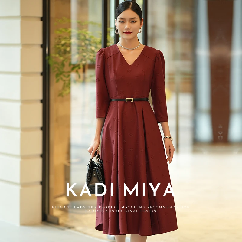 KADIMIYA法式赫本风高级感黑色七分袖提花V领连衣裙收腰气质
