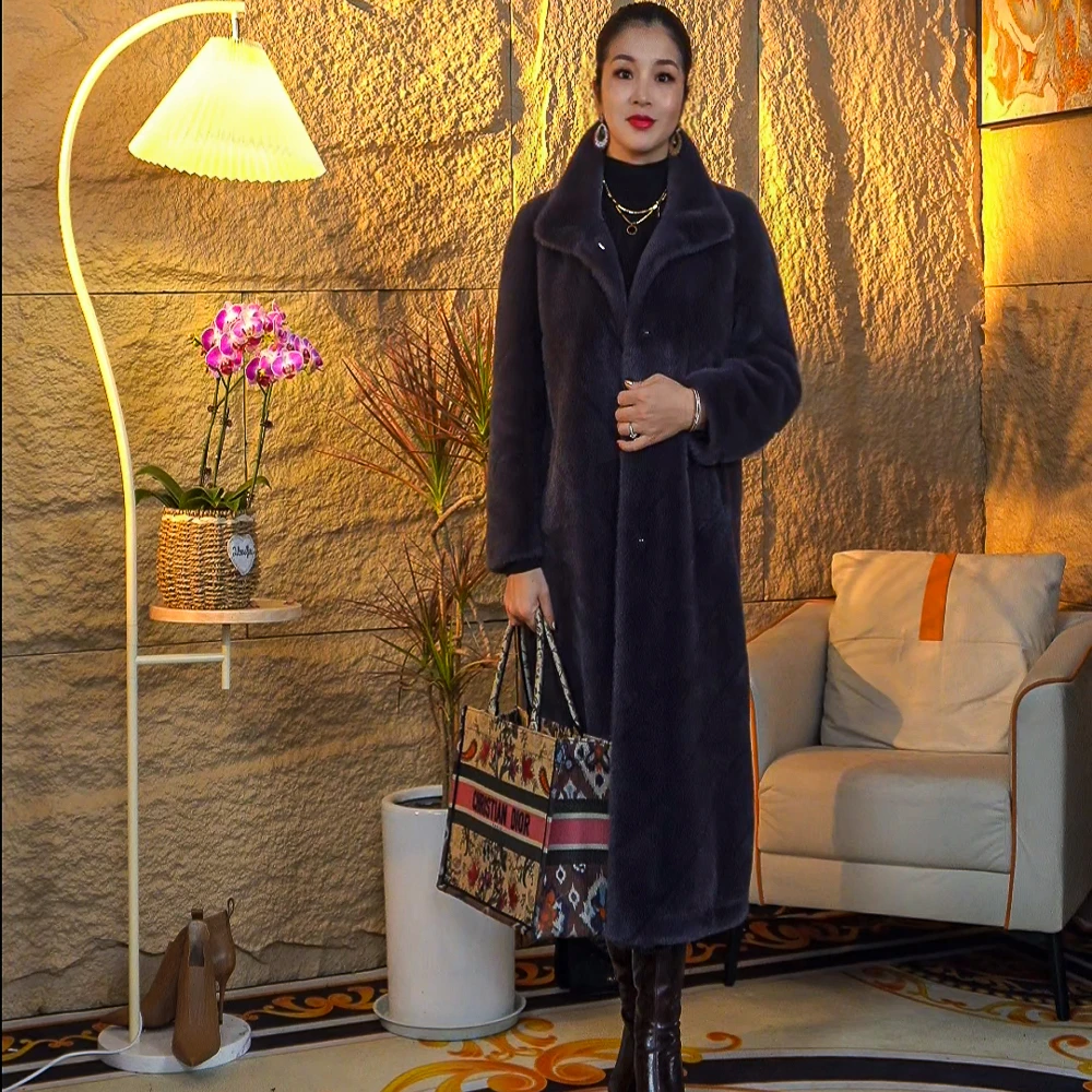 海兰-2023冬季新款气质斜纹大衣皮毛一条时尚中长款保暖外套女