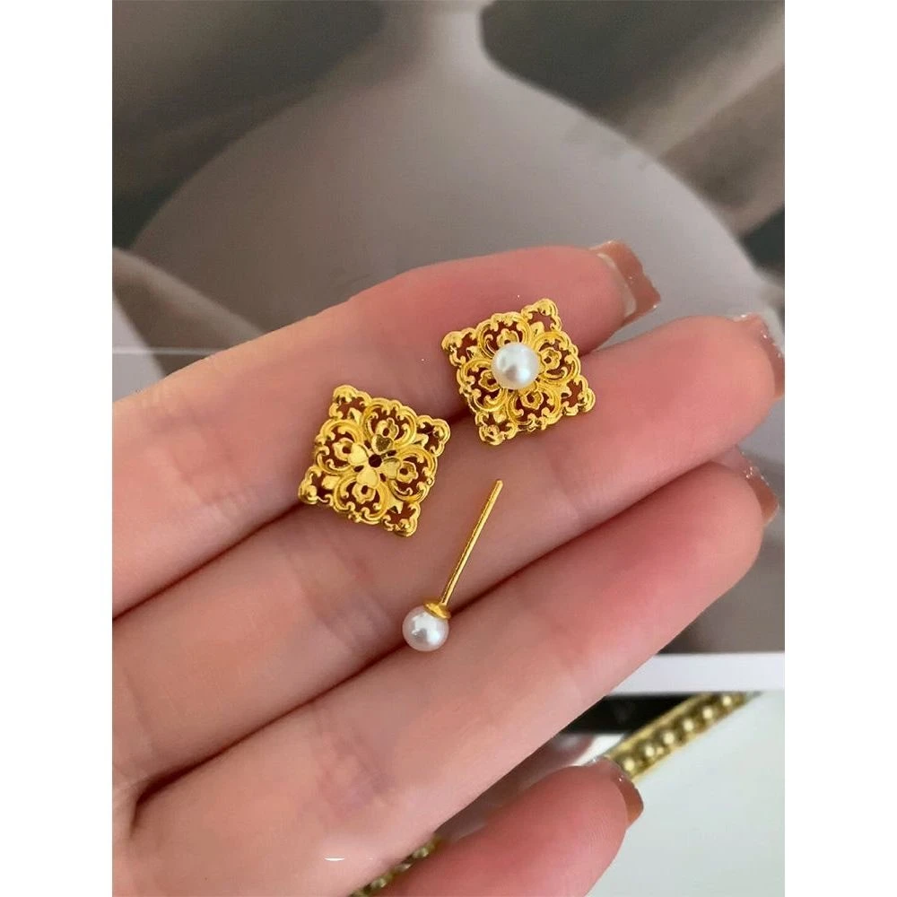 铜合金耳饰 岁月如驰镂空方块耳钉高级感轻奢夏秋耳环女小众百搭