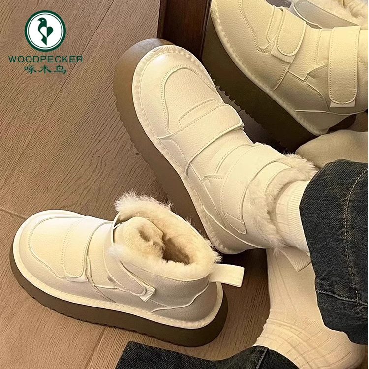 啄木鸟雪地靴女款冬季加绒加厚东北棉鞋2024新款厚底防水防滑短靴
