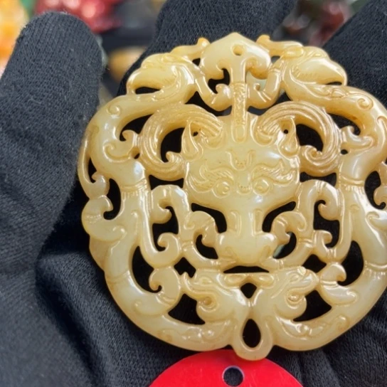 和田玉颈饰未镶嵌