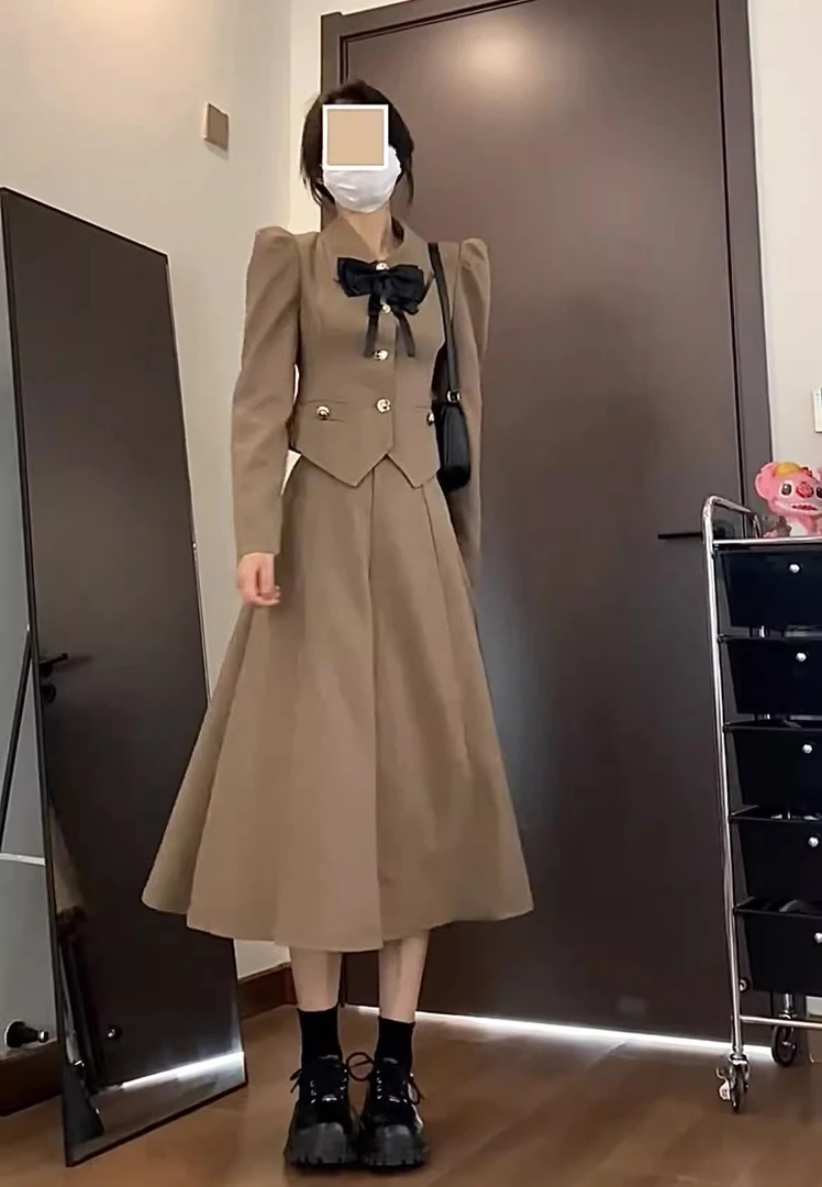 LY.Studio【富家千金】秋法式复古蝴蝶结小香风外套长款半身裙 8350