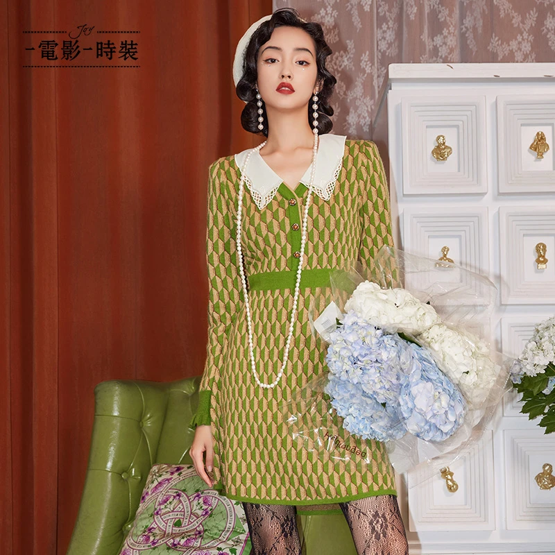 【媛媛女王专享】一电影一时装复古减龄毛织长袖连衣裙FCJL141624