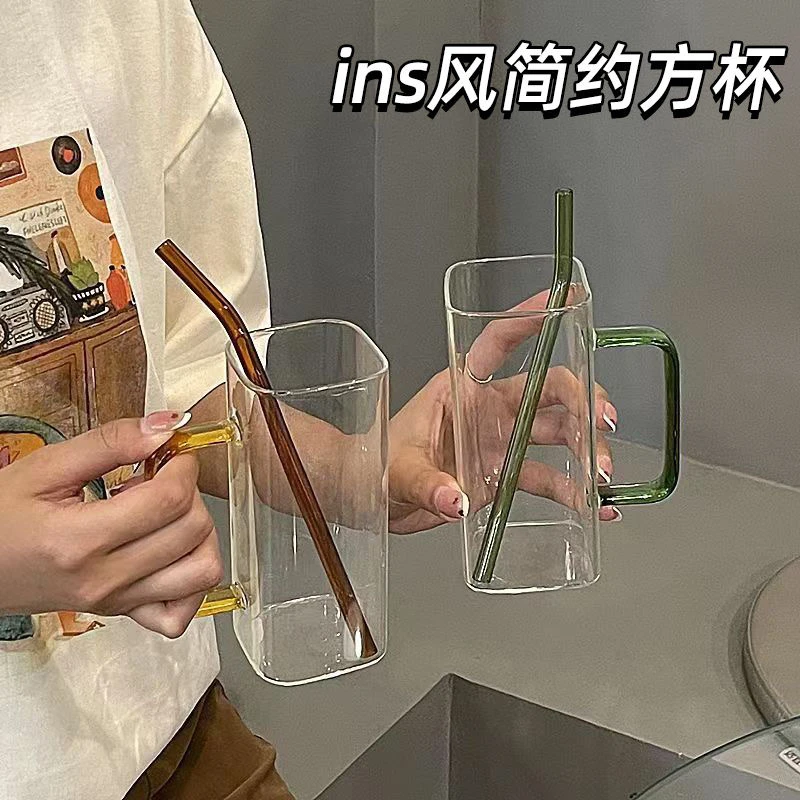 高硼硅耐热玻璃大容量吸管杯，绿茶杯，可明火电陶炉加热透明网红