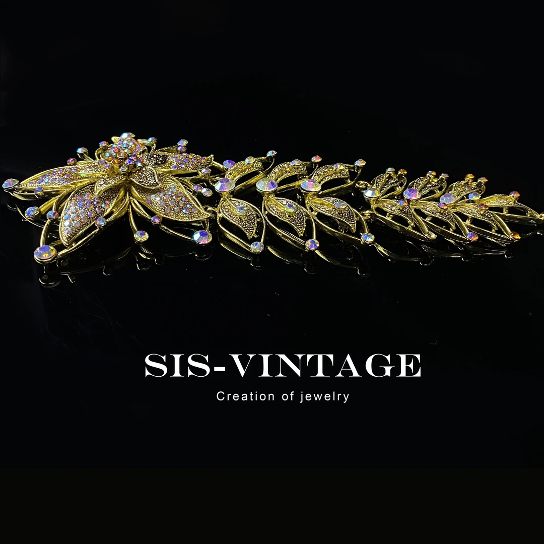 铜合金胸针 中古轻奢五瓣花时尚走秀胸针重工优雅复古简章