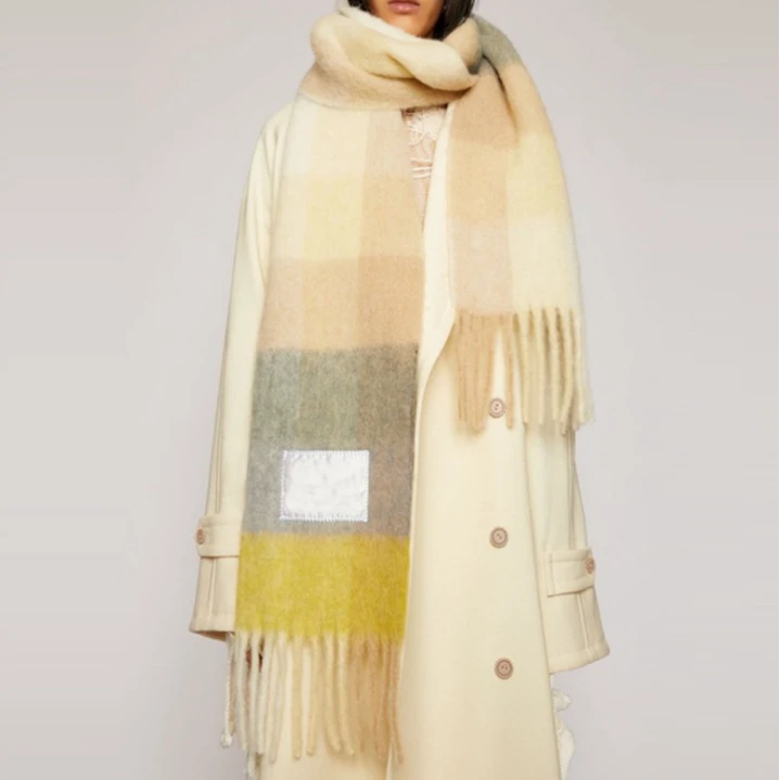 AC双面格子海马毛围巾