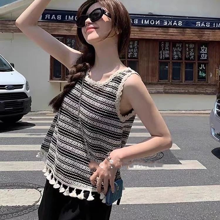 韩系流苏下摆镂空无袖背心t恤女夏设计感度假风别致漂亮小衫上衣1