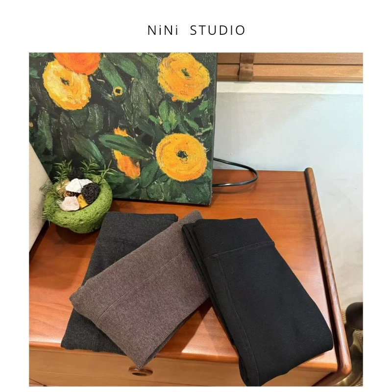 NiNi:进口长绒棉加绒超舒适百搭打底裤～