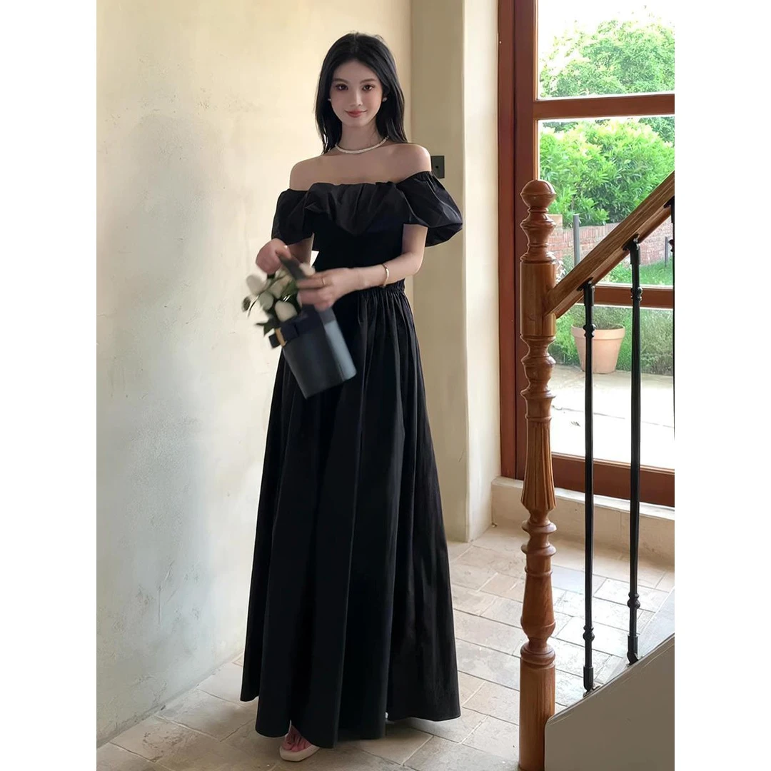 黑色一字肩短袖连衣裙女夏季新款法式气质收腰显瘦减龄复古长裙子