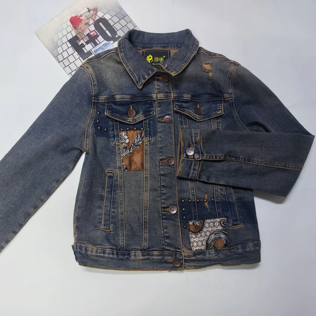 铆钉贴布磨破重工复古牛仔衣142070