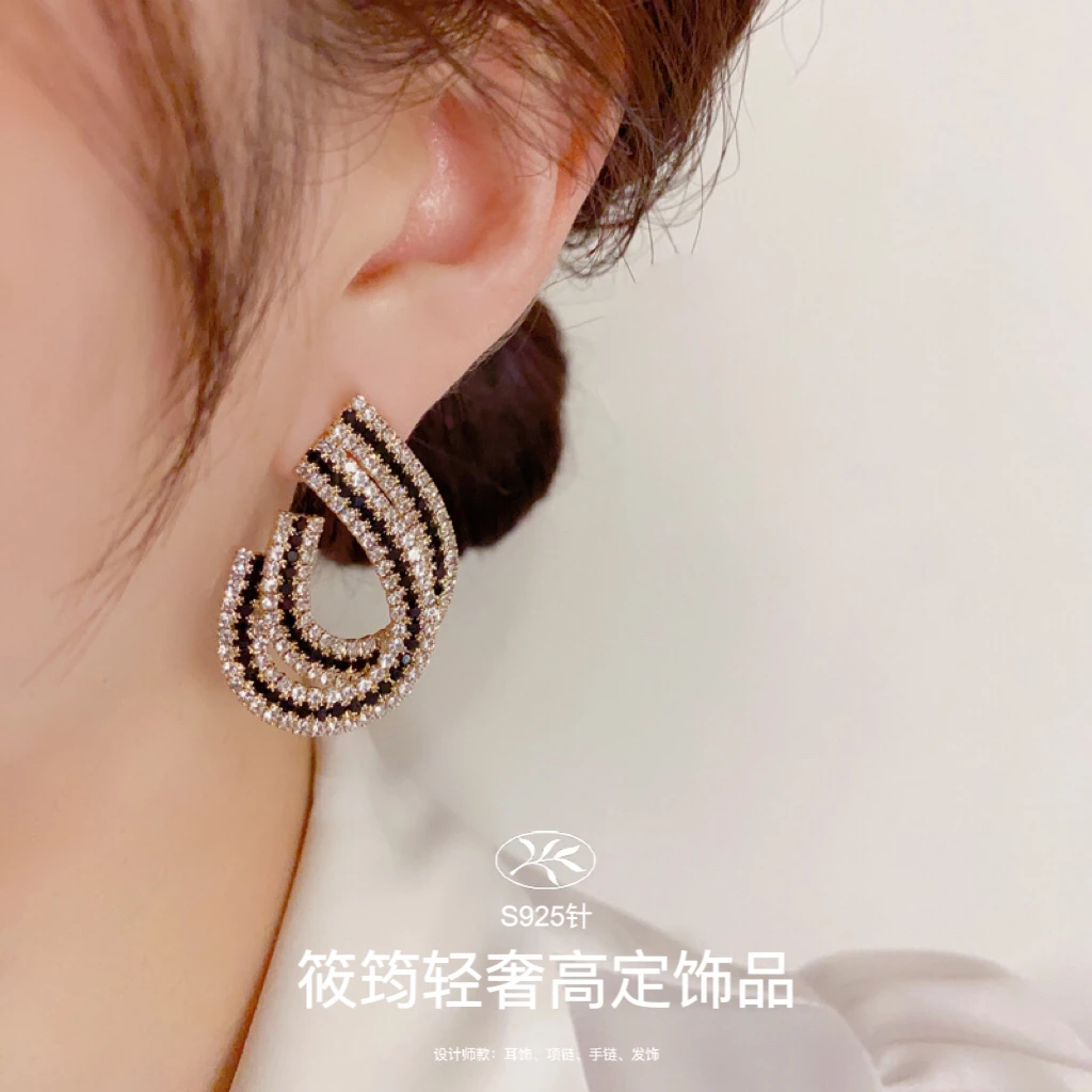 铜合金合成锆石耳饰 筱筠【气场全开】小众微镶C形耳钉复古时尚耳环