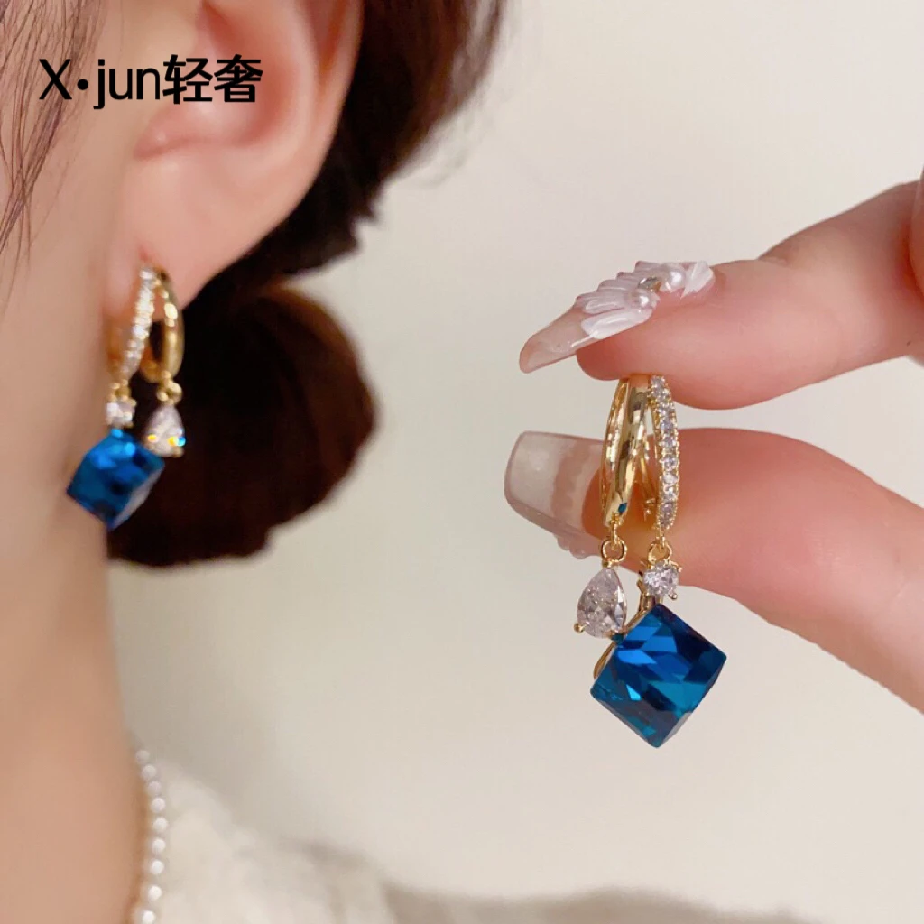 铜合金耳饰 轻奢时尚蓝色方糖耳扣网红百搭高级耳环小众设计耳饰