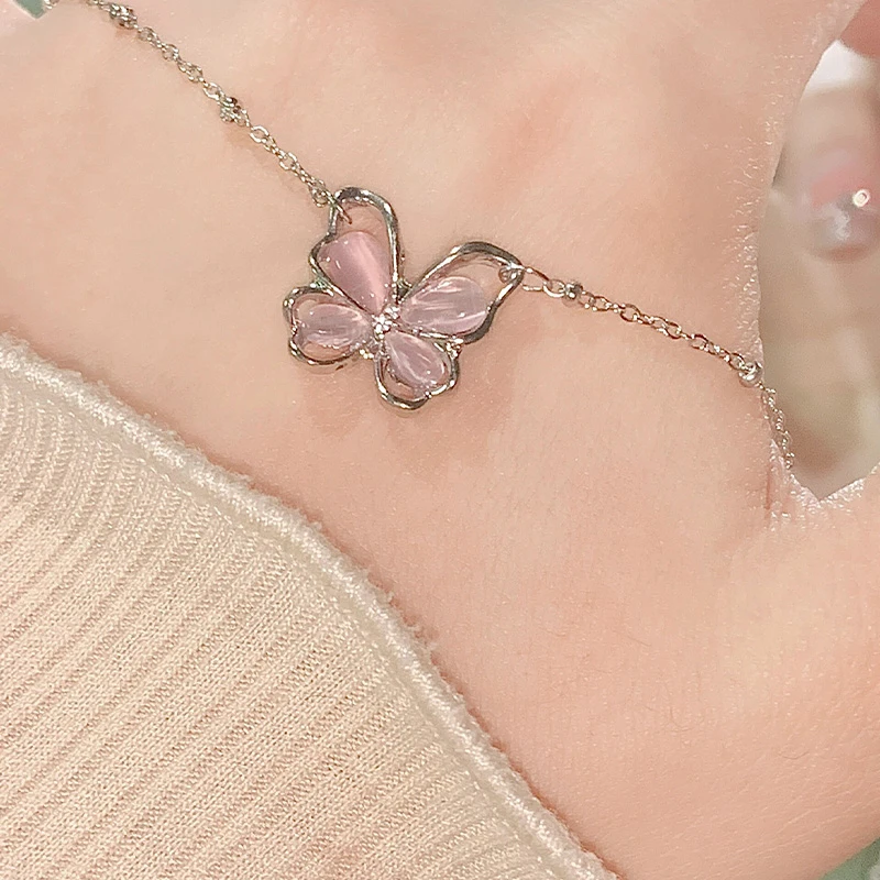 合金项链 小众设计高级感蝴蝶项链女情侣独特环环相扣新款锁骨链