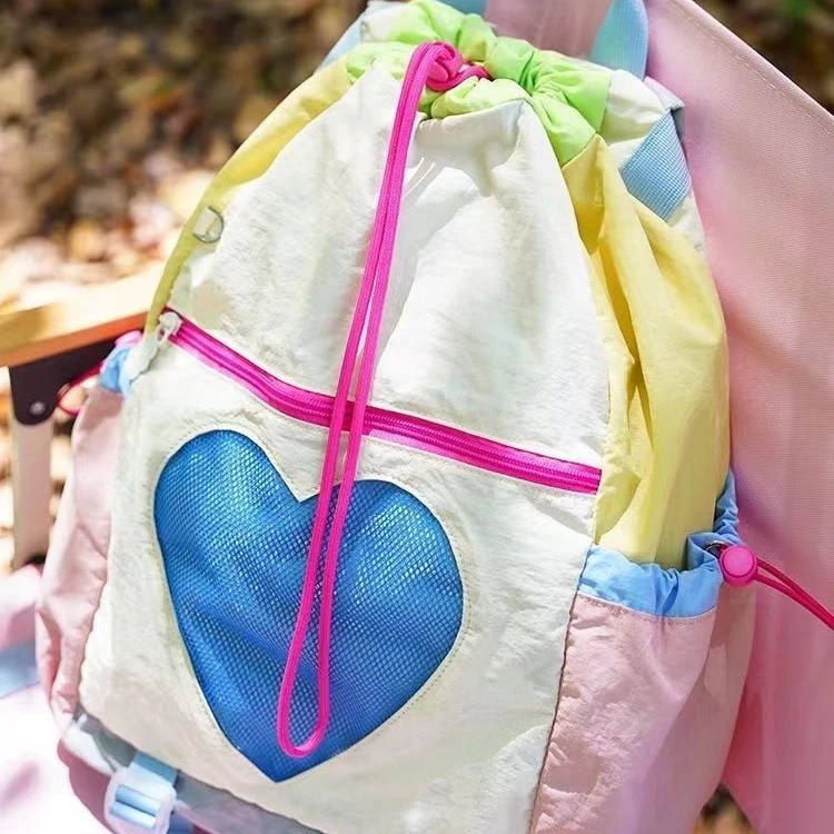 轻便桃心户外徒步登山双肩包大容量露营旅行休闲书包学院风书包女