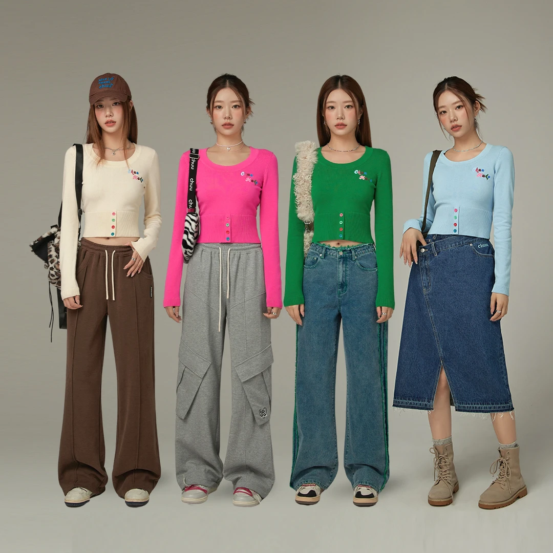 【40】CHUU字母刺绣彩虹扣撞色减龄显瘦针织衫DHNI018W