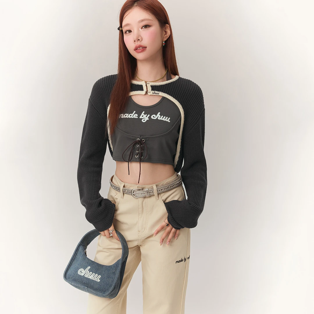 CHUU字母刺绣设计撞色套头镂空罩衫辣妹女团风针织衫EHN3003Z