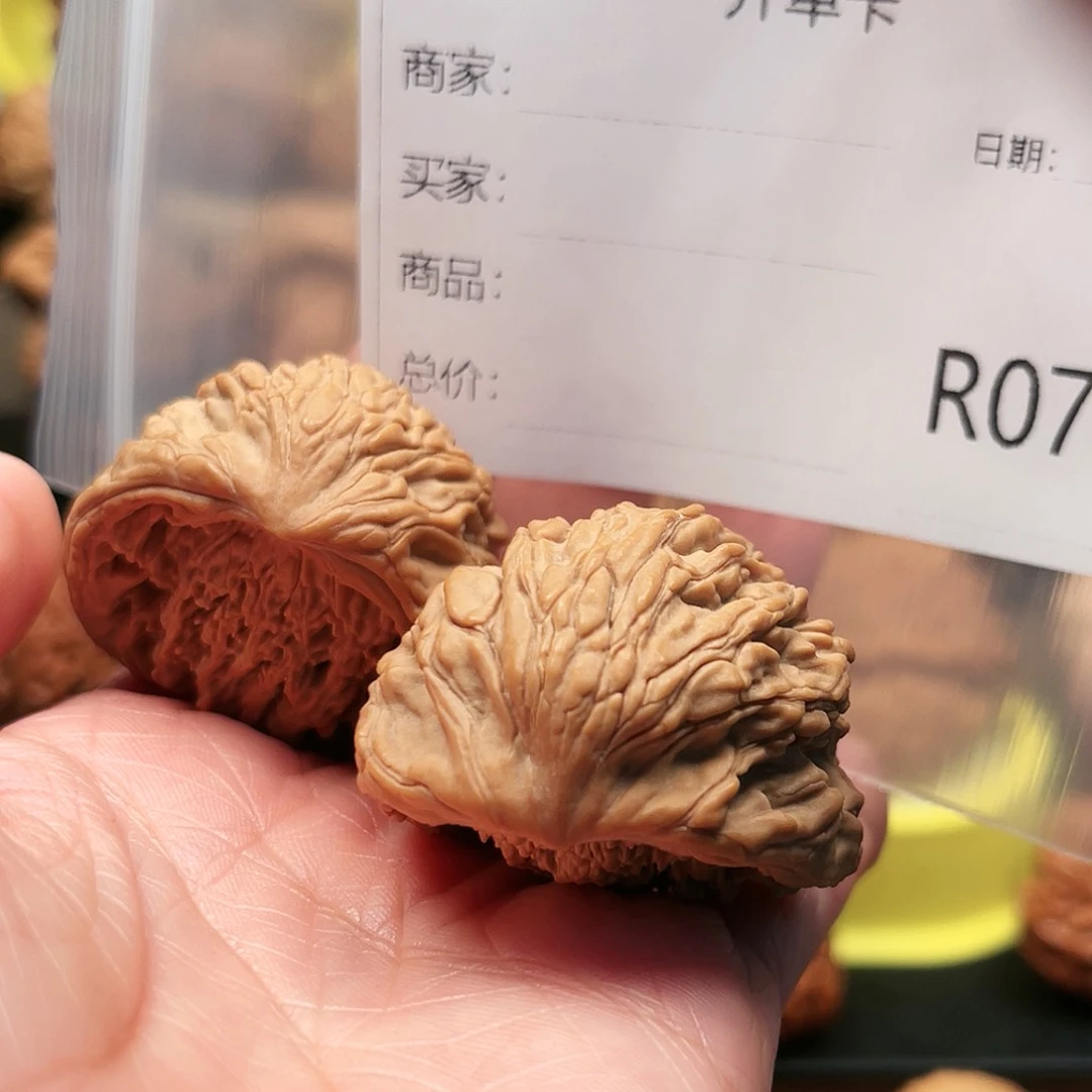 文玩核桃把件阿*文玩核桃