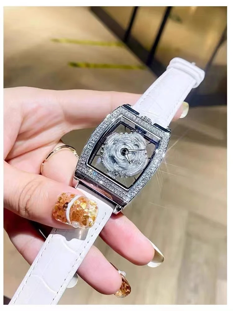 奢品汇定制扑克女神满钻手表时来运转腕表5828