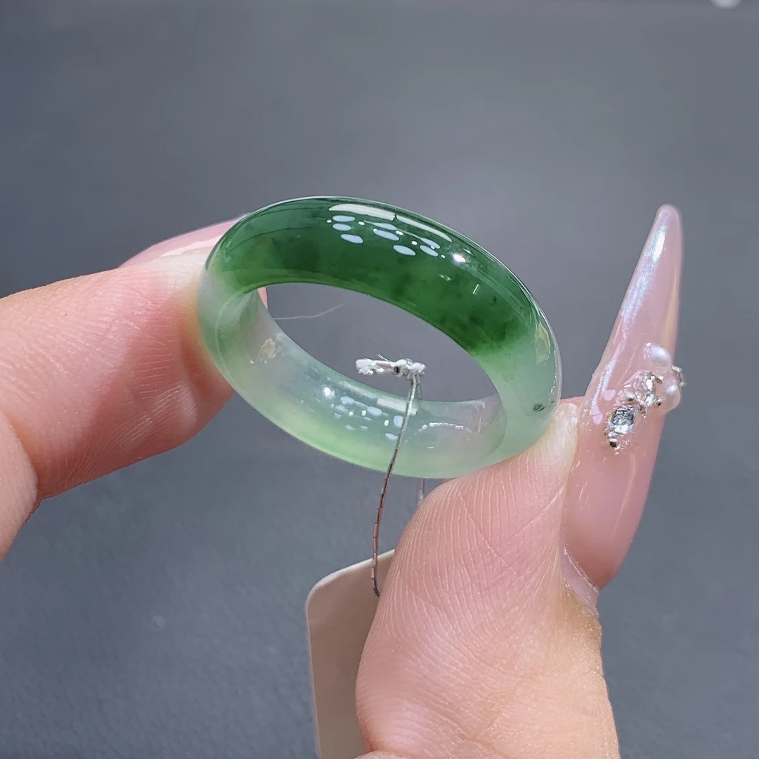 19号 辣绿色冰绿底半山水天然缅甸A货翡翠戒圈 内18.7-6.4-3.6mm