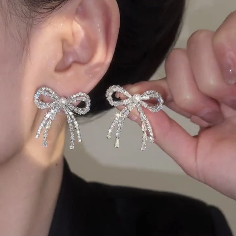 黄铜锆石耳饰 时尚轻奢个性夸张锆石蝴蝶结耳环s925精致百搭超闪