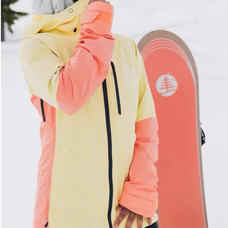 BURTON 伯顿2324AK单板滑雪服Gore-tex 2L雪服女款 212821