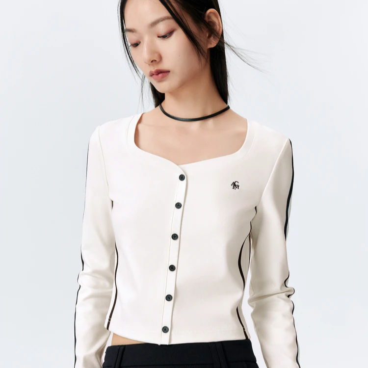 太平鸟大U领长袖T恤短款欧若风潮流上衣内搭酷上衣ABCPF110B